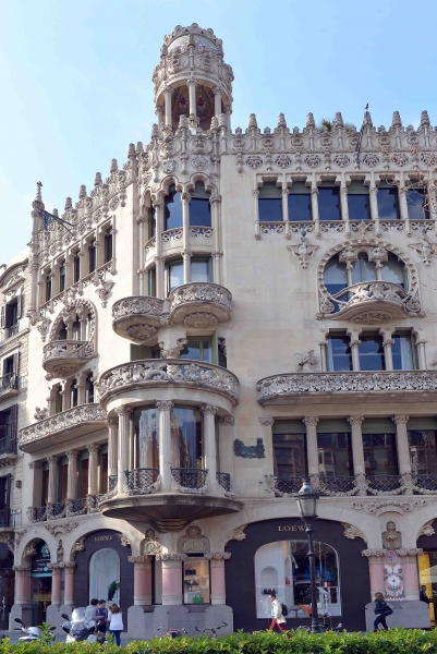Psg. de Gràcia, 35 - Façana (7).jpg